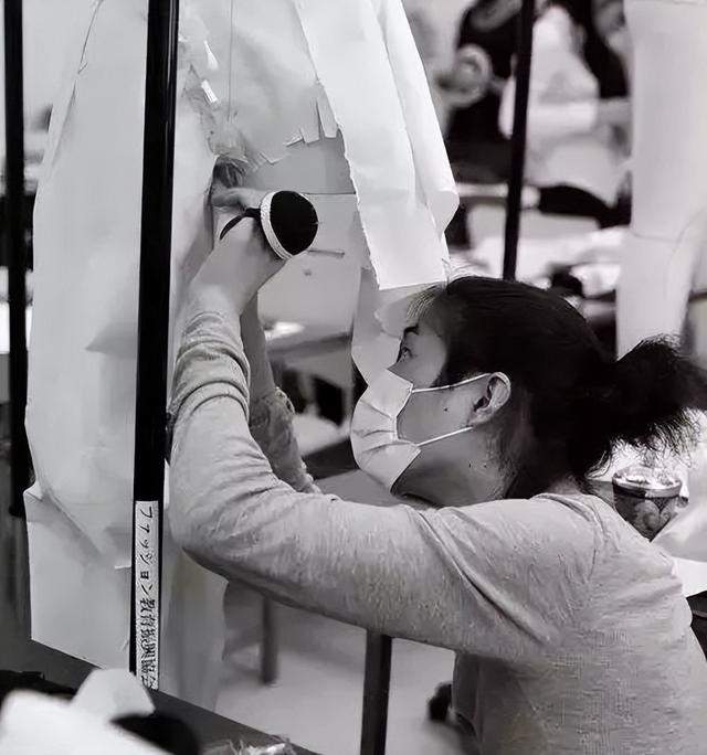 日本新浪潮掌门人，世界顶级服装设计师—山本耀司